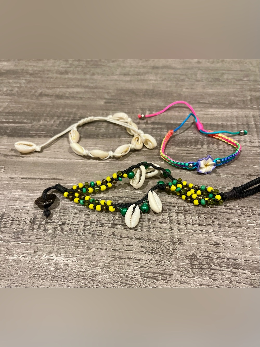 Hawaiian 🌺 Hand Beaded and Shell anklet and brackets